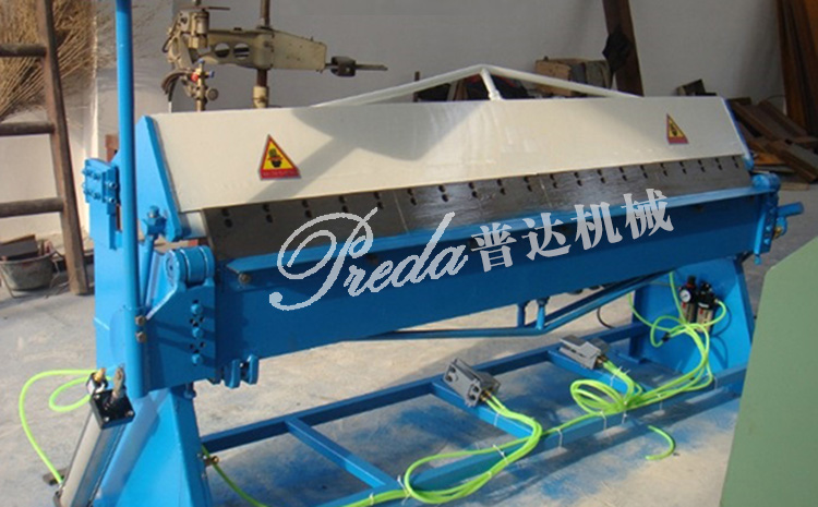 Pneumatic folding machine Pneumatic folding machine
